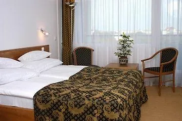 Claudius 4* Szombathely